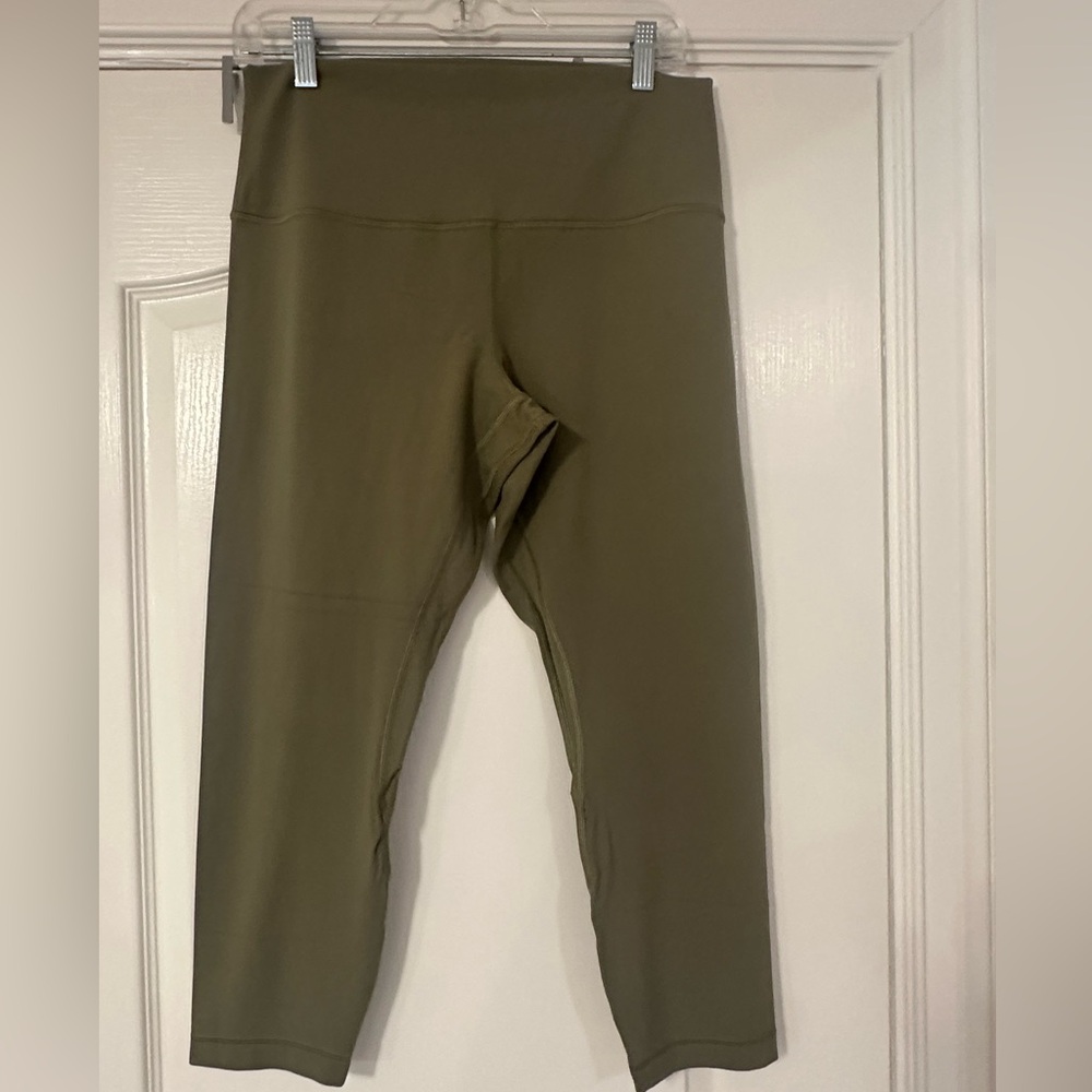 Lululemon Olive Green High Rise Leggings 25” sz 12